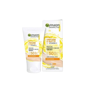 Protetor Solar Hidratante Facial Garnier Uniform & Matte Vitamina C FPS 50 Cor Clara 40g